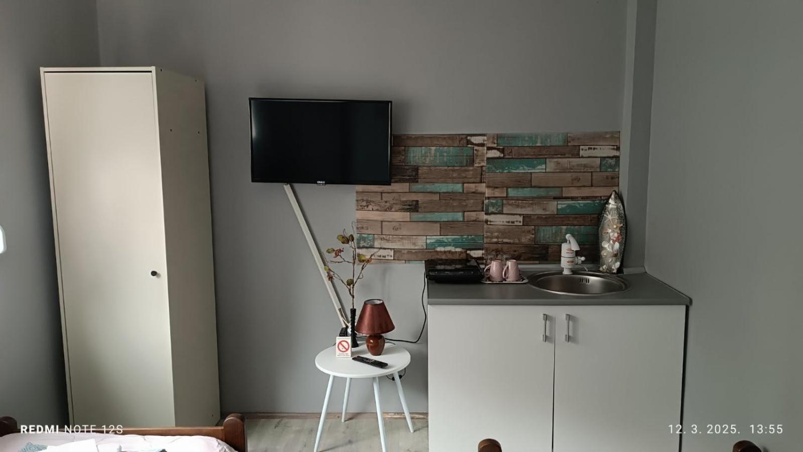 Happy Star Apartment Ni Екстериор снимка
