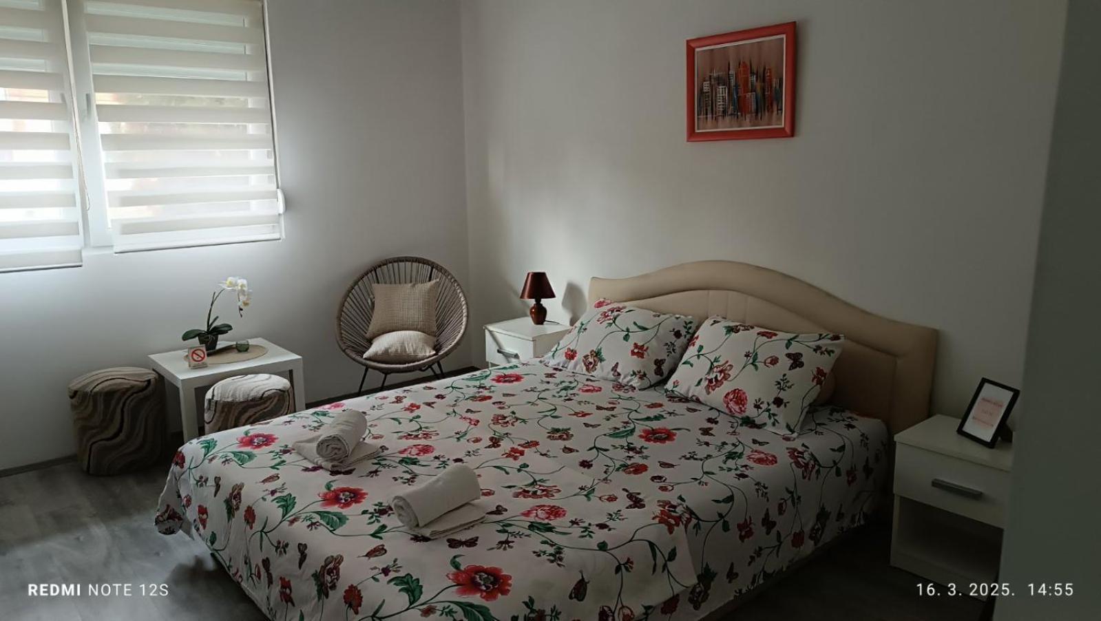Happy Star Apartment Ni Екстериор снимка