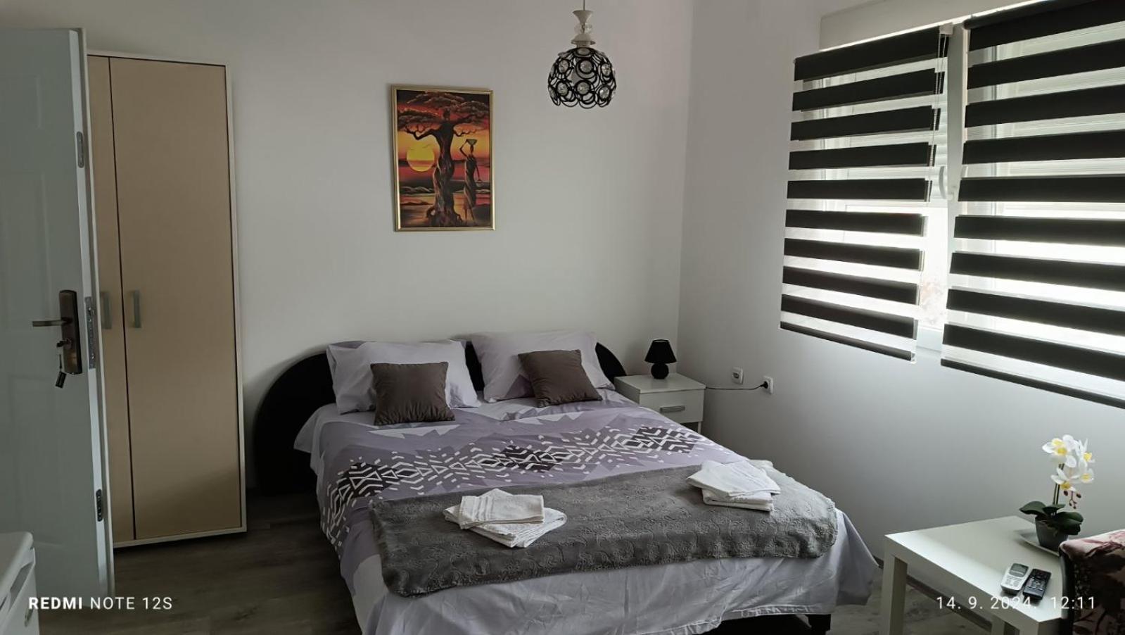 Happy Star Apartment Ni Екстериор снимка