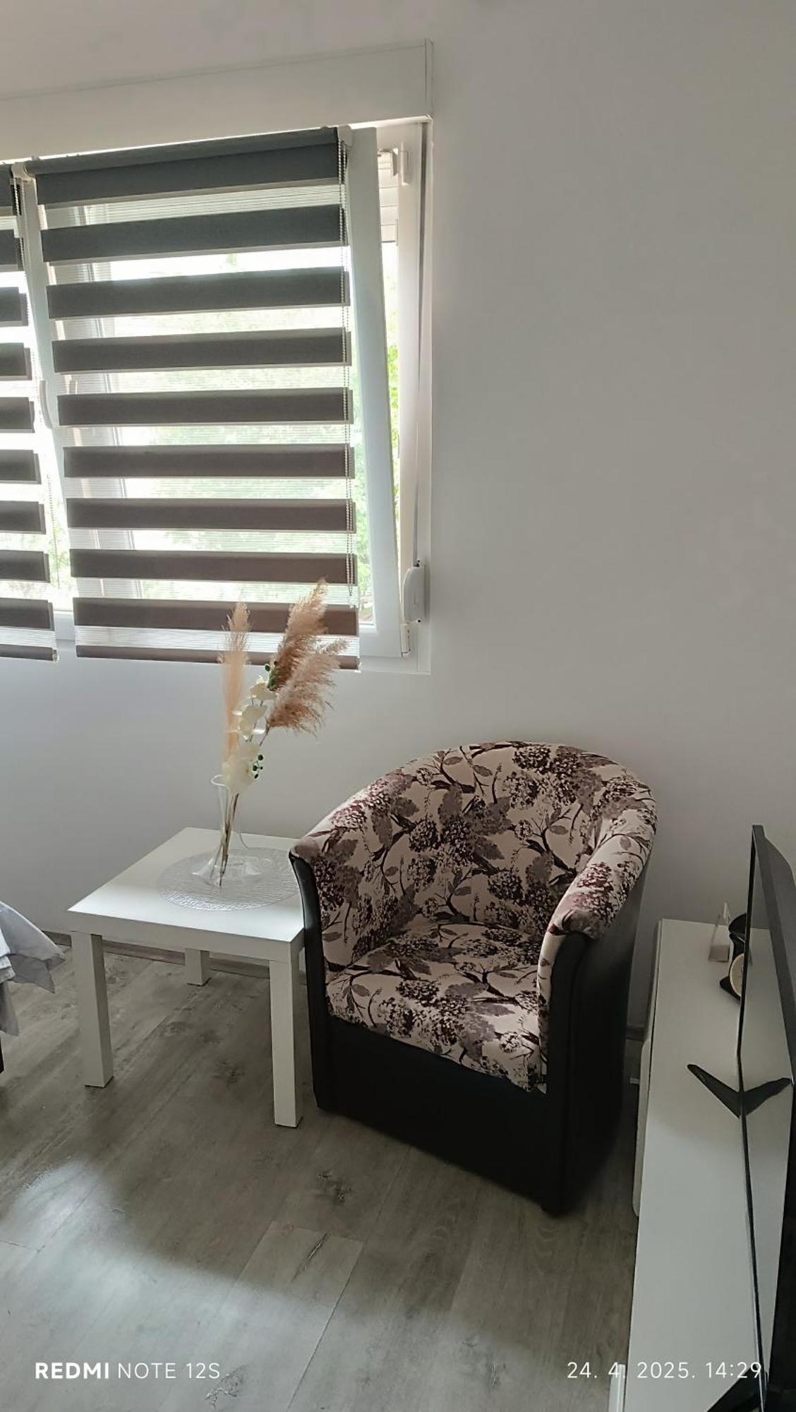 Happy Star Apartment Ni Екстериор снимка
