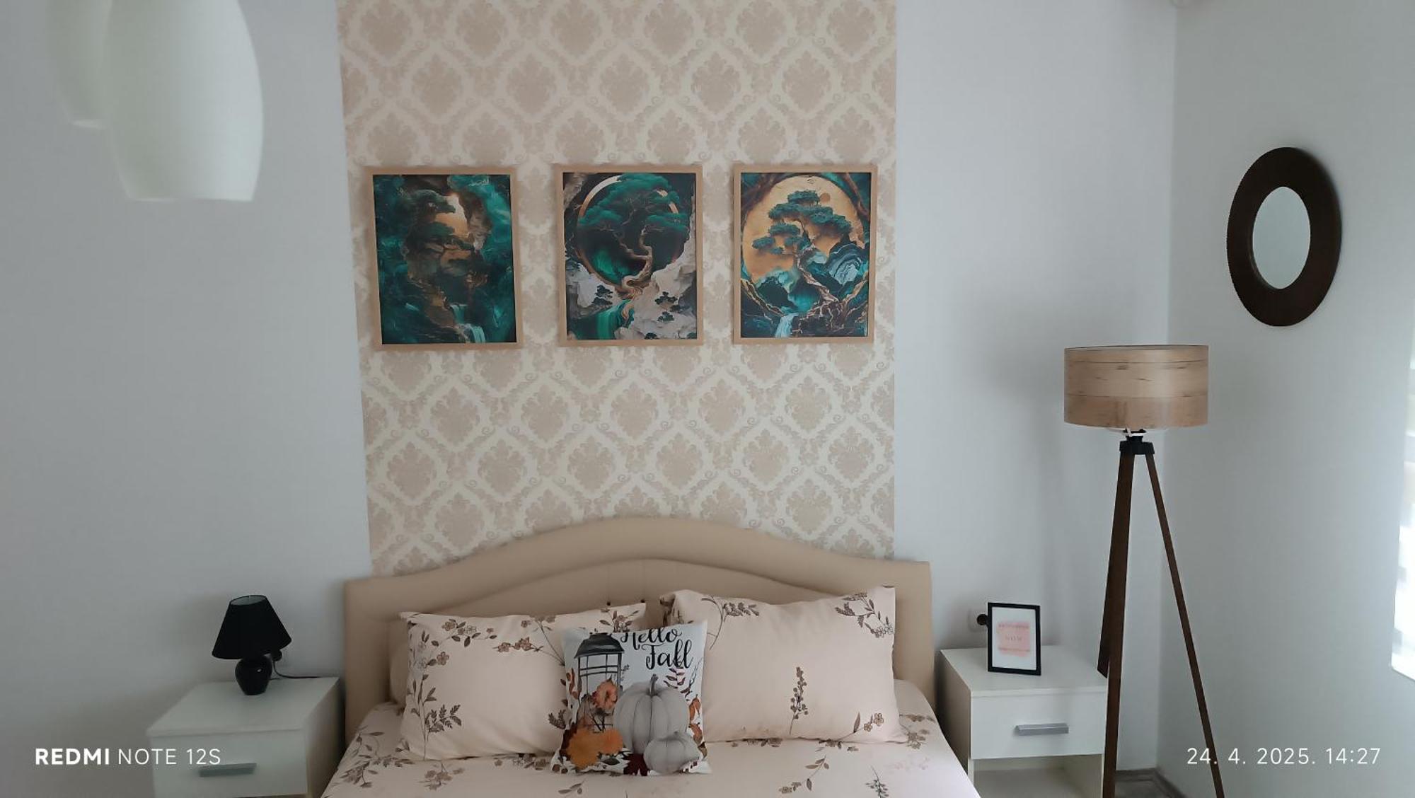 Happy Star Apartment Ni Екстериор снимка